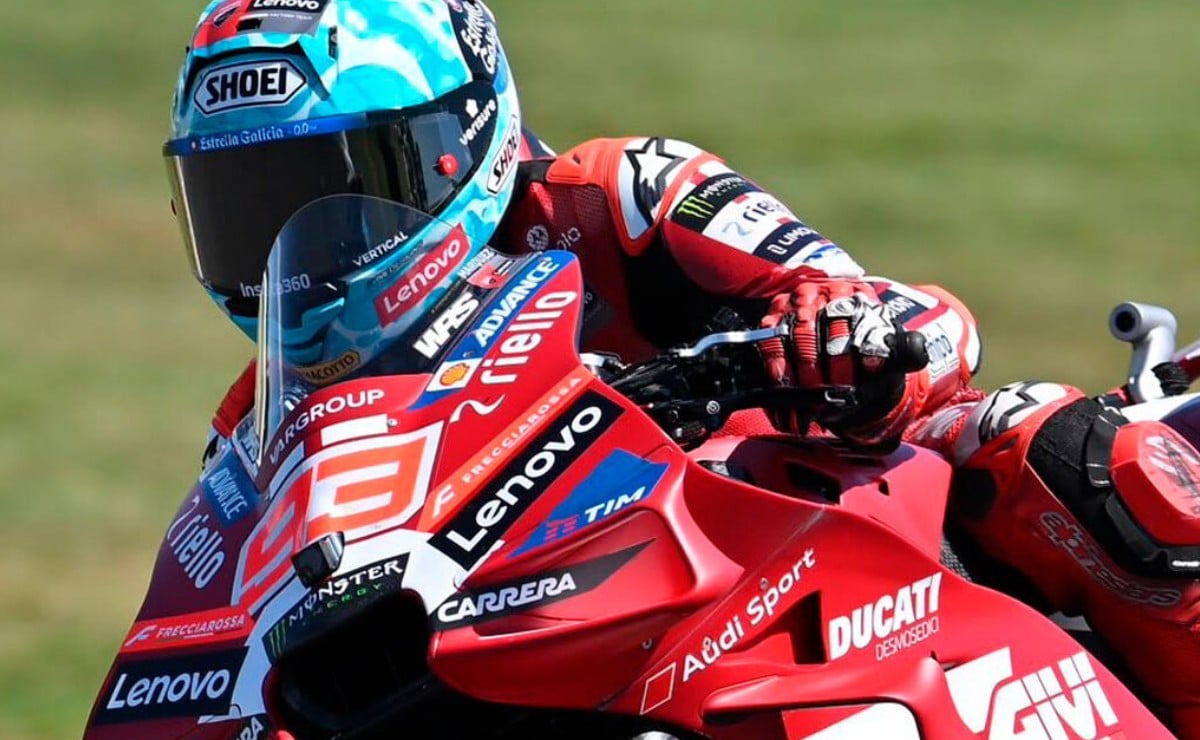 bezzecchi destroza phillip island aprili 1