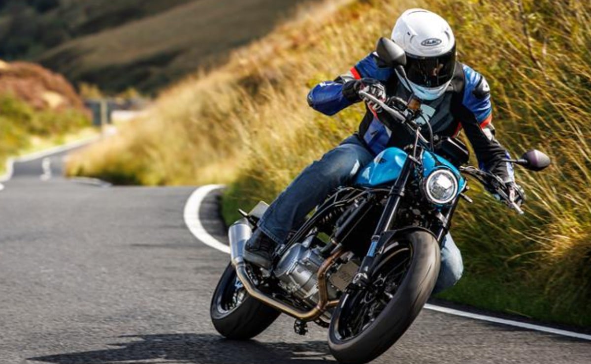 ccm la m tica f brica brit nica de motos