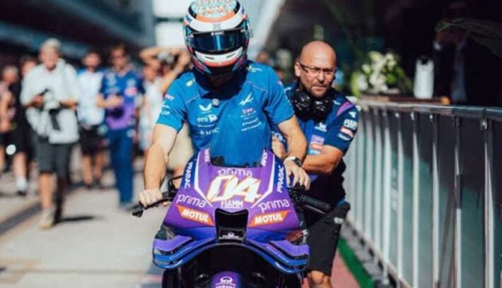 Franco Colapinto llegó al GP de Estados Unidos en una Yamaha de MotoGP