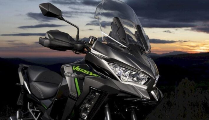 kawasaki prepara una sport tourer de 4 c 1200x740 1
