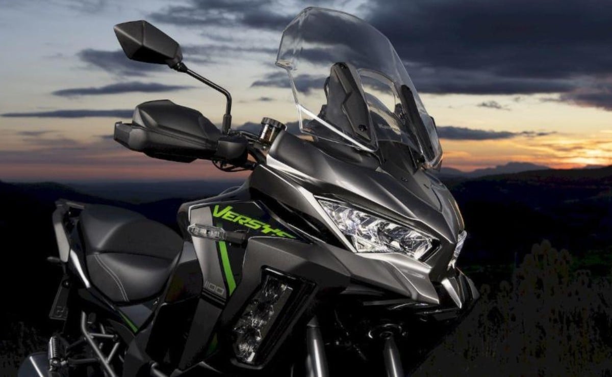 Kawasaki prepara una sport-tourer de 4 cilindros para pelearle el trono a la BMW S 1000 XR