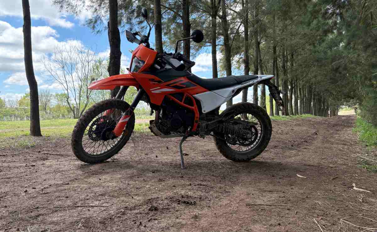 Comparativa KTM 390 Enduro R Vs KTM 390 Adventure R
