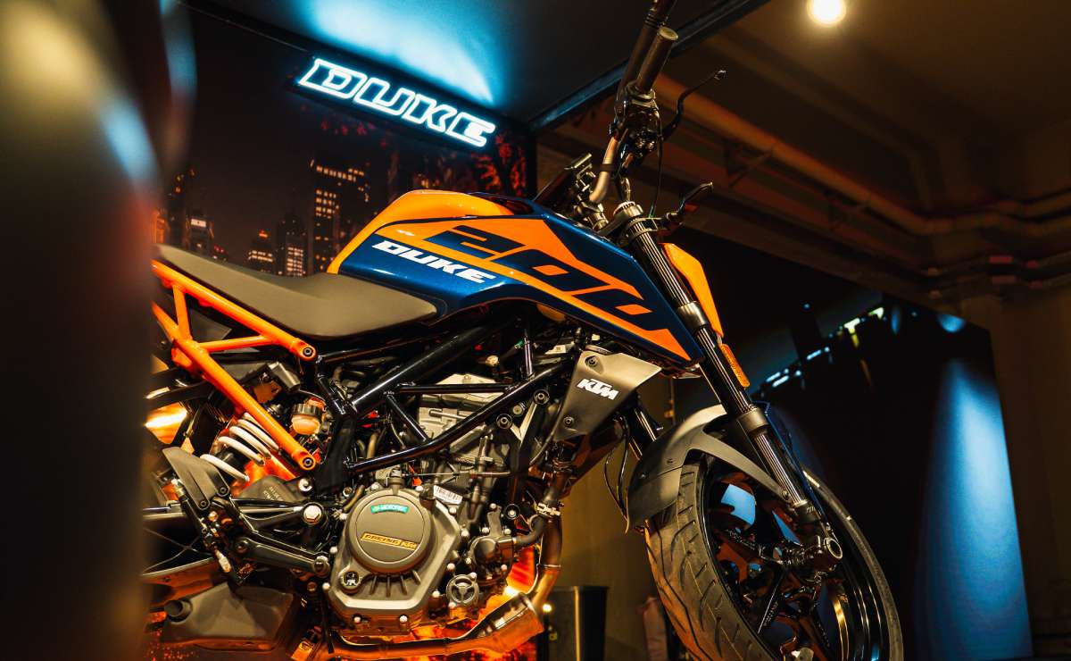 KTM Duke Red Bull