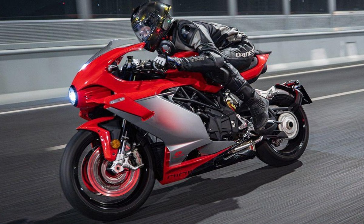 Esta moto china "se inspira" en una deportiva tialiana, pero vale casi la mitad