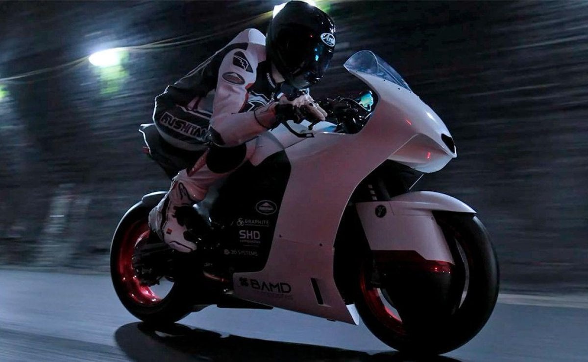 ¿La deportiva mediana más potente?: motor Yamaha, compresor y aerodinámica de carreras