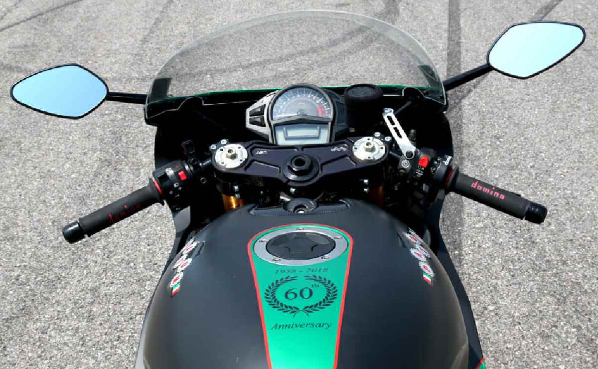 Moto deportiva Paton