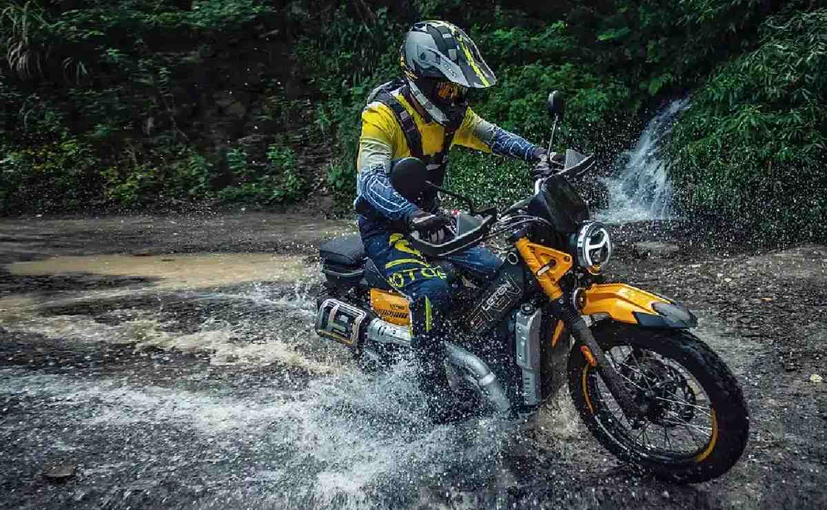 Esta moto todoterreno de 190 cc va contra una querida Honda, pero es más barata