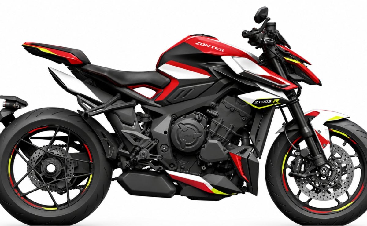 Moto zontes 900