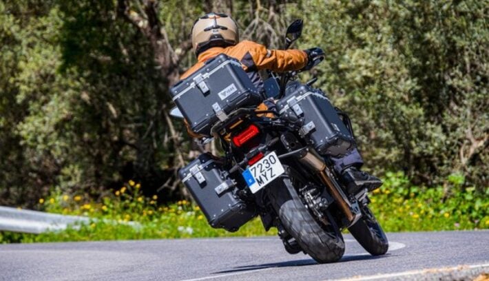 Accesorios para viajar en moto